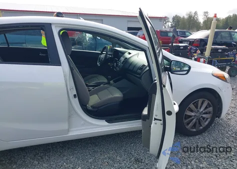 2014 Kia Forte Lx z USA, uszkodzony, nr VIN KNAFX4A64E5163161